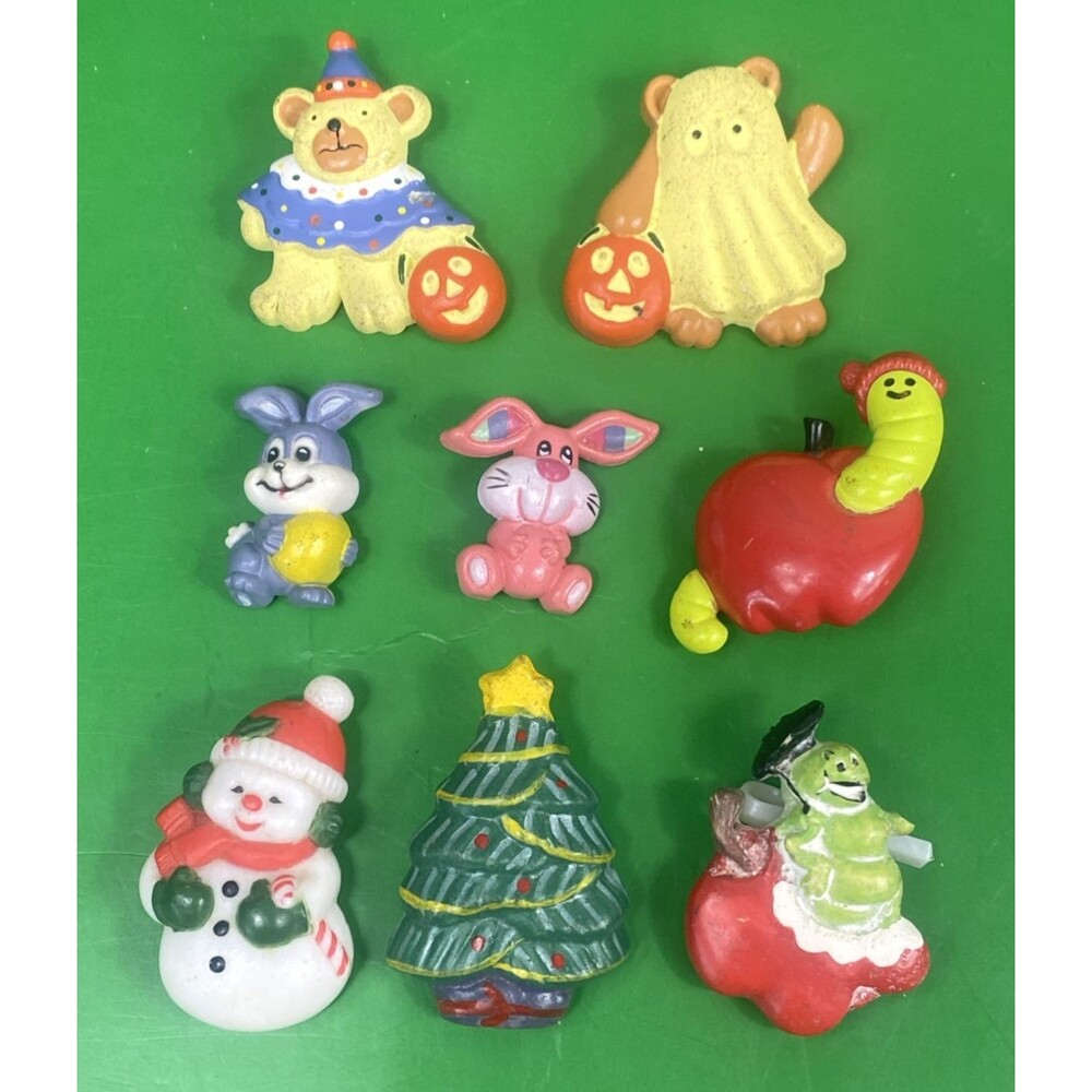 Holiday Brooch Pin Lot Vintage 8 Pcs Christmas Halloween Spring and Easter
